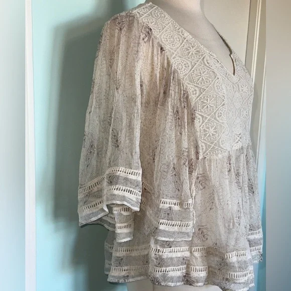 Anthropologie • 100% Silk Meadow Rue Aeris Peasant Blouse - Picture 4 of 12